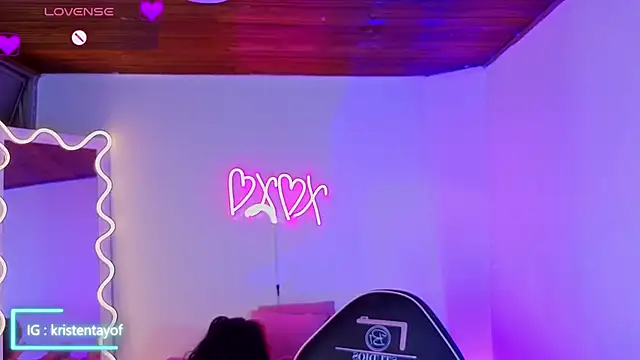 Snapshot of kristen_tay chatting on September 14, 2025, 3:38 am kristen tay online show from September 14, 2025, 3:38 am