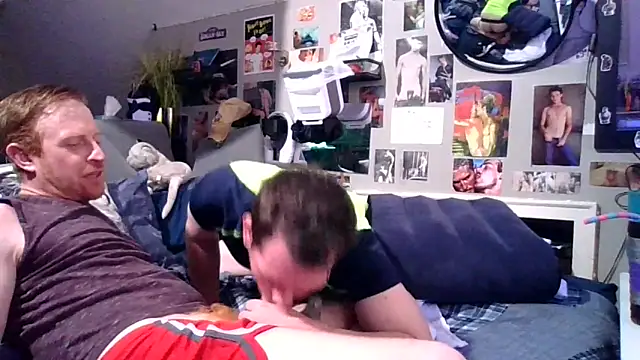 Snapshot of Sk00byJaXxX212 chatting on October 13, 2025, 11:49 pm Sk00byJaXxX212 online show from October 13, 2025, 11:49 pm