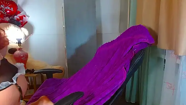 moonmaaiden online show from March 12, 2026, 6:25 pm