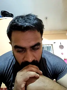 Snapshot of indian_curve_bum chatting on March 19, 2025, 2:35 pm indian curve bum online show from March 19, 2025, 2:35 pm