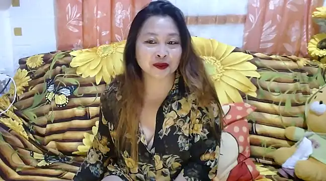 Snapshot of UrSweetClassyPinay chatting on December 17, 2024, 8:34 am UrSweetClassyPinay online show from December 17, 2024, 8:34 am