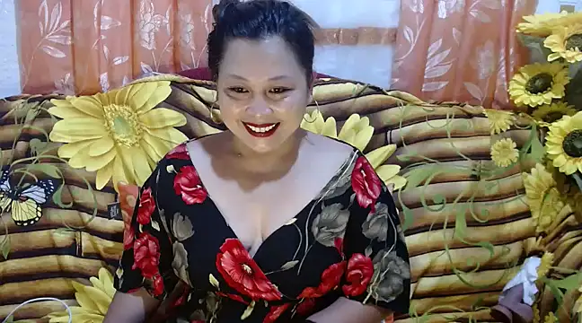 Snapshot of UrSweetClassyPinay chatting on December 23, 2024, 10:42 am UrSweetClassyPinay online show from December 23, 2024, 10:42 am