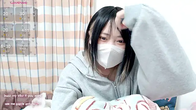 Snapshot of FUYU_rain chatting on November 10, 2025, 12:42 am FUYU rain online show from November 10, 2025, 12:42 am