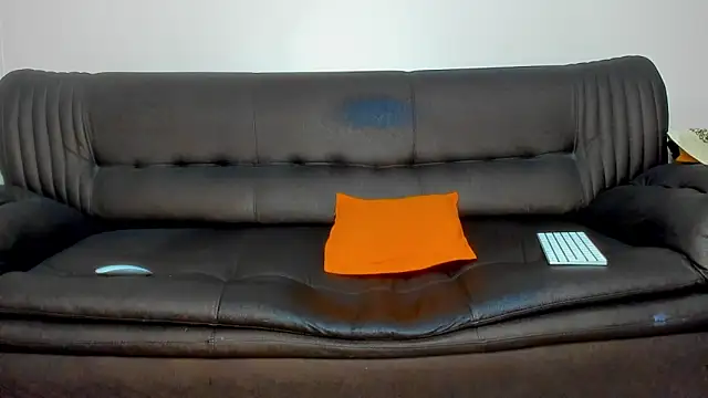 Snapshot of sexyhotmusclesforyou1 chatting on November 7, 2025, 5:35 pm sexyhotmusclesforyou1 online show from November 7, 2025, 5:35 pm