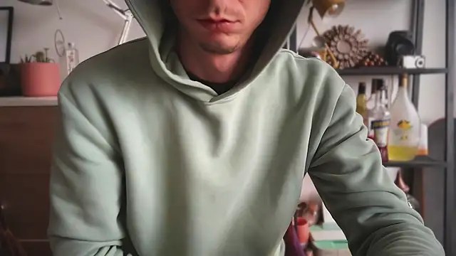 MikymikeBBWD online show from January 8, 2026, 1:02 pm