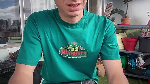 MikymikeBBWD online show from June 12, 2026, 1:43 pm