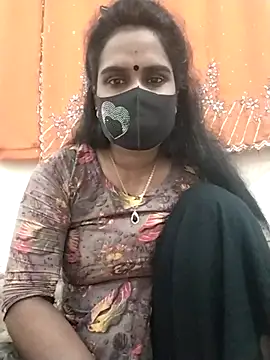 Snapshot of Mitila-3232 chatting on February 14, 2025, 3:33 am Mitila-3232 online show from February 14, 2025, 3:33 am