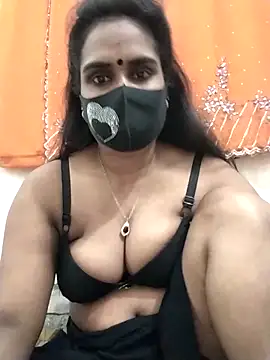 Snapshot of Mitila-3232 chatting on February 16, 2025, 12:32 pm Mitila-3232 online show from February 16, 2025, 12:32 pm