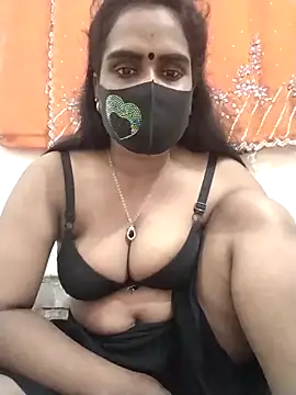 Snapshot of Mitila-3232 chatting on February 21, 2025, 9:13 am Mitila-3232 online show from February 21, 2025, 9:13 am