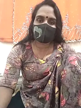 Snapshot of Mitila-3232 chatting on February 23, 2025, 10:17 am Mitila-3232 online show from February 23, 2025, 10:17 am