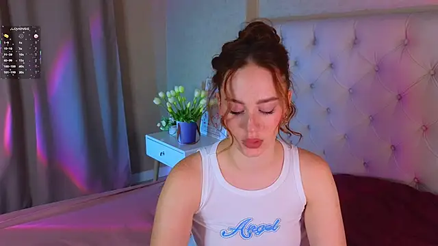 Snapshot of StacyWatts chatting on September 16, 2025, 8:21 pm StacyWatts online show from September 16, 2025, 8:21 pm