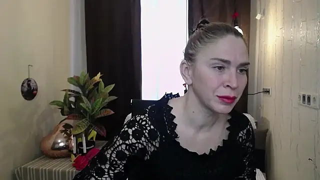Snapshot of TessaDaybreak chatting on February 28, 2025, 7:58 am TessaDaybreak online show from February 28, 2025, 7:58 am