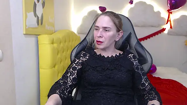 Snapshot of TessaDaybreak chatting on March 16, 2025, 1:49 pm TessaDaybreak online show from March 16, 2025, 1:49 pm