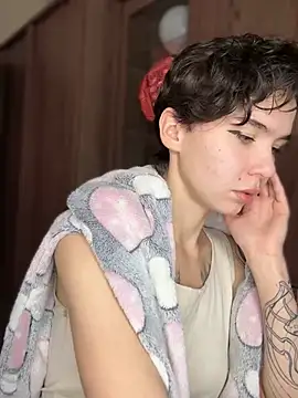 Snapshot of Anna-Sun chatting on February 19, 2025, 5:49 pm Anna-Sun online show from February 19, 2025, 5:49 pm