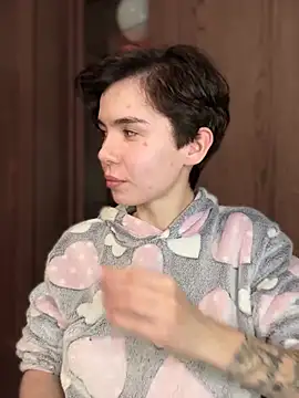 Snapshot of Anna-Sun chatting on February 21, 2025, 7:21 pm Anna-Sun online show from February 21, 2025, 7:21 pm