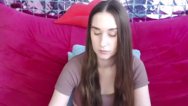 Margarettii online show from February 23, 2025, 1:42 pm