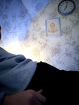 Teemu online show from November 7, 2025, 5:02 pm