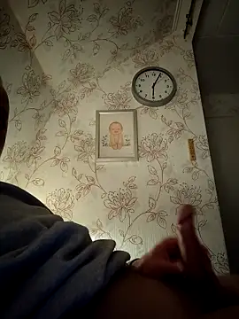 Teemu online show from November 21, 2025, 4:05 pm