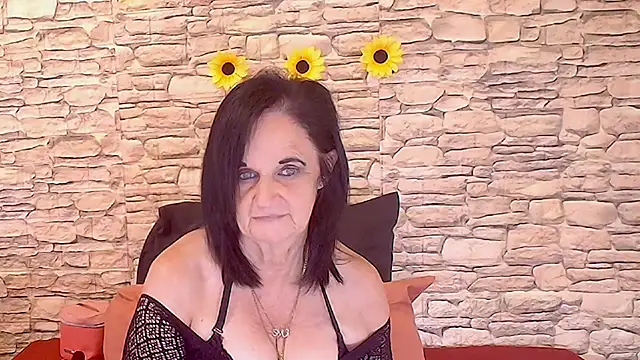 LuciousGrace online show from March 9, 2026, 5:44 am