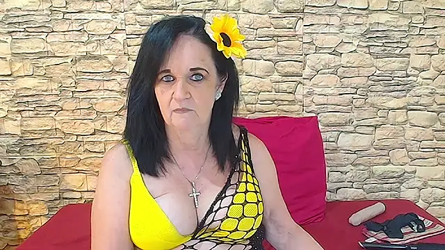 LuciousGrace online show from June 12, 2026, 5:39 am