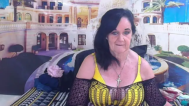 LuciousGrace online show from August 6, 2026, 7:43 am