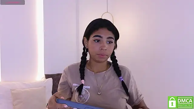 Snapshot of Lana_Starlett chatting on October 2, 2025, 3:35 am Lana Starlett online show from October 2, 2025, 3:35 am