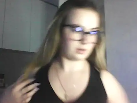 Snapshot of GoddessTenderness chatting on February 22, 2025, 4:19 pm GoddessTenderness online show from February 22, 2025, 4:19 pm