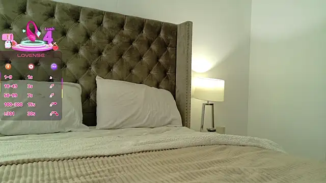 PauLaaCam online show from October 2, 2025, 3:13 am