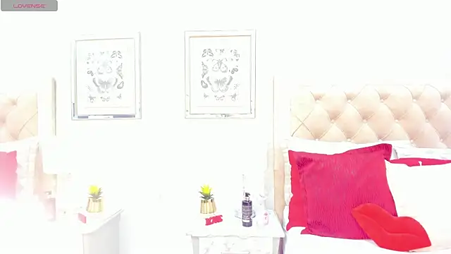 KimberlyBigBoobs online show from April 15, 2026, 8:53 pm