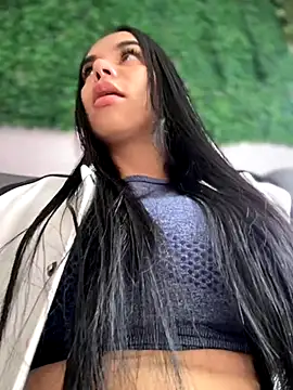 Naatalia online show from October 1, 2025, 2:12 pm