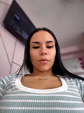Naatalia online show from May 12, 2026, 6:49 pm