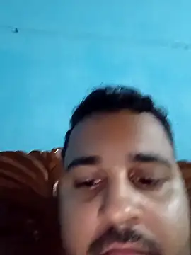 Snapshot of susthovai chatting on September 30, 2025, 5:51 pm susthovai online show from September 30, 2025, 5:51 pm