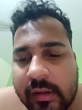 Snapshot of susthovai chatting on October 18, 2025, 5:46 pm susthovai online show from October 18, 2025, 5:46 pm