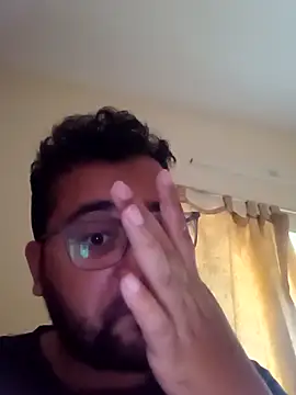 Snapshot of susthovai chatting on February 16, 2026, 11:28 am susthovai online show from February 16, 2026, 11:28 am