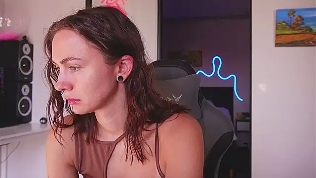 Limy Sweet online show from March 27, 2026, 8:09 am