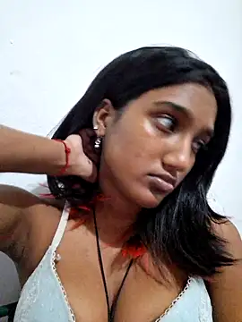 indianpink lips online show from March 20, 2025, 4:53 pm