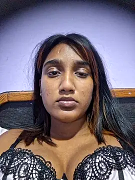 indianpink lips online show from May 10, 2026, 5:18 pm