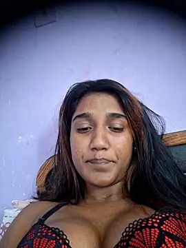 indianpink lips online show from May 14, 2026, 11:17 am
