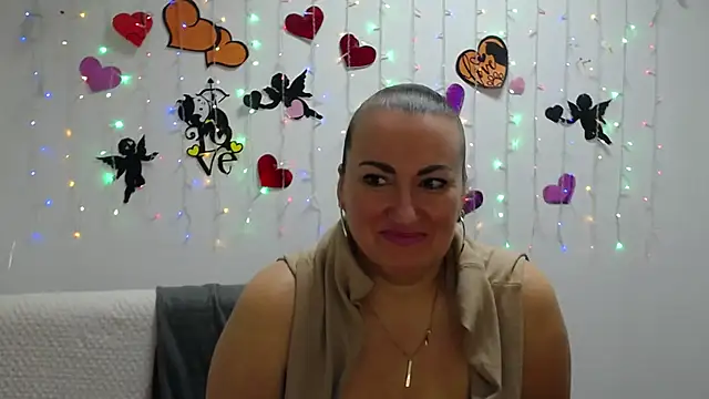 DianaMGG online show from March 5, 2025, 6:12 am