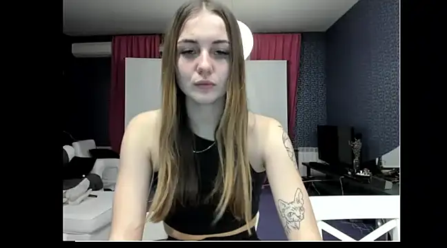 Snapshot of vikky_s1 chatting on March 13, 2025, 6:12 pm vikky s1 online show from March 13, 2025, 6:12 pm