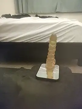 Snapshot of MystiqueRider chatting on September 28, 2025, 11:15 am MystiqueRider online show from September 28, 2025, 11:15 am