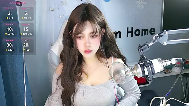 hanhan-baby online show from February 18, 2025, 9:54 am