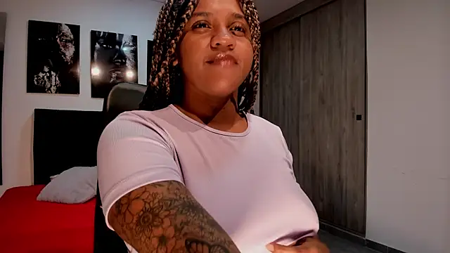 Snapshot of ZahraRose chatting on September 19, 2025, 7:14 pm ZahraRose online show from September 19, 2025, 7:14 pm