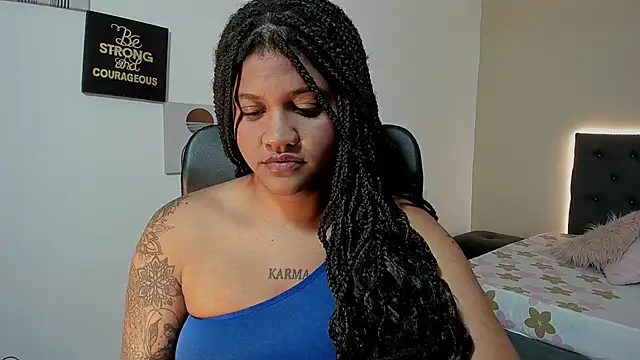 Snapshot of ZahraRose chatting on October 22, 2025, 8:30 pm ZahraRose online show from October 22, 2025, 8:30 pm