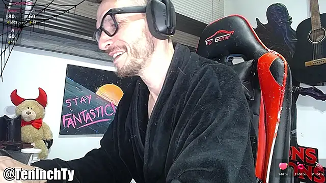 Snapshot of teninchty chatting on October 26, 2025, 4:46 pm teninchty online show from October 26, 2025, 4:46 pm