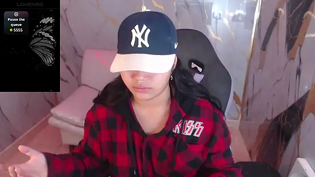 melany rouse18 online show from December 5, 2025, 1:09 pm