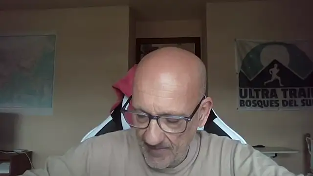 llopaco online show from May 8, 2026, 9:25 am