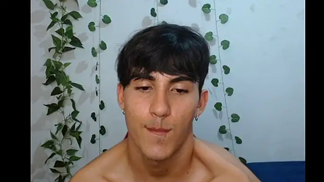 neithanzynxx online show from March 4, 2025, 10:49 pm