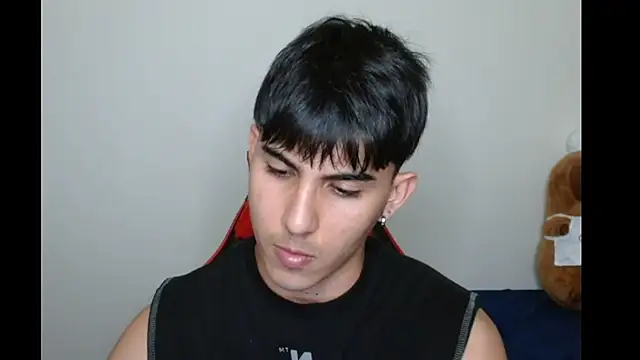 neithanzynxx online show from September 8, 2025, 7:57 pm