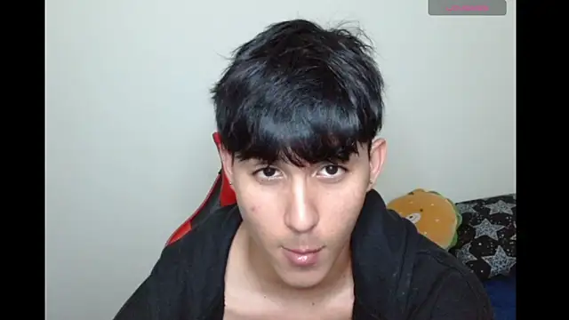 Snapshot of neithanzynxx chatting on October 2, 2025, 8:05 pm neithanzynxx online show from October 2, 2025, 8:05 pm